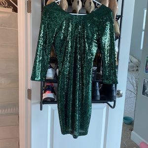 BRAND NEW WITH TAGS lulus emerald green sequin cocktail dress!